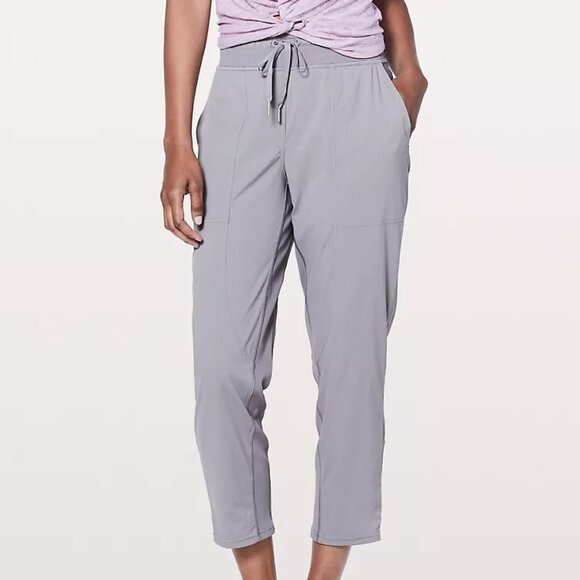 Lululemon Dance Studio Mid-Rise Cropped Pants - Picture 1 of 5